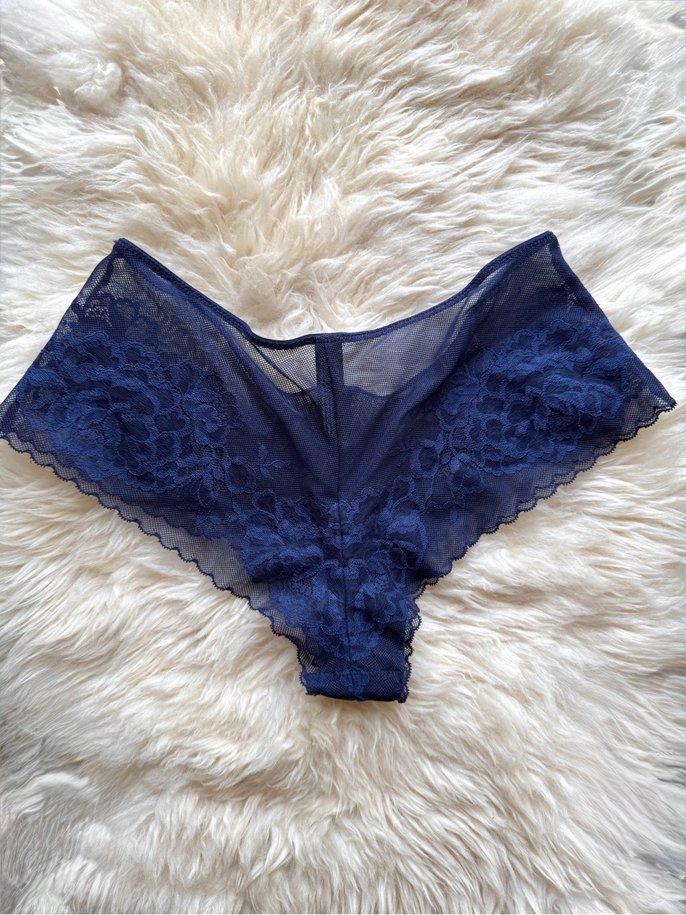 Natori NWOT Flora Girl Brief in Navy - Small - Picture 2 of 5
